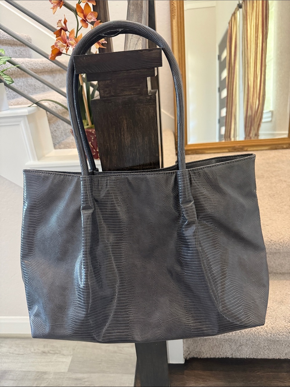 Source Unknown Gray Textured Tote Bag